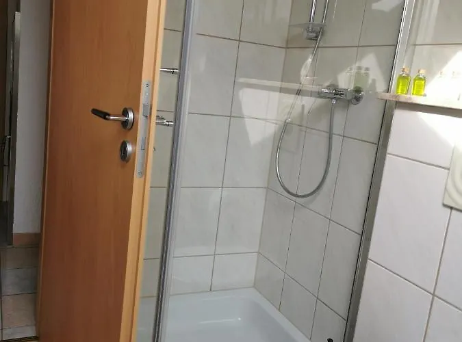 Hasselstrasse * Mehren (Vulkaneifel)